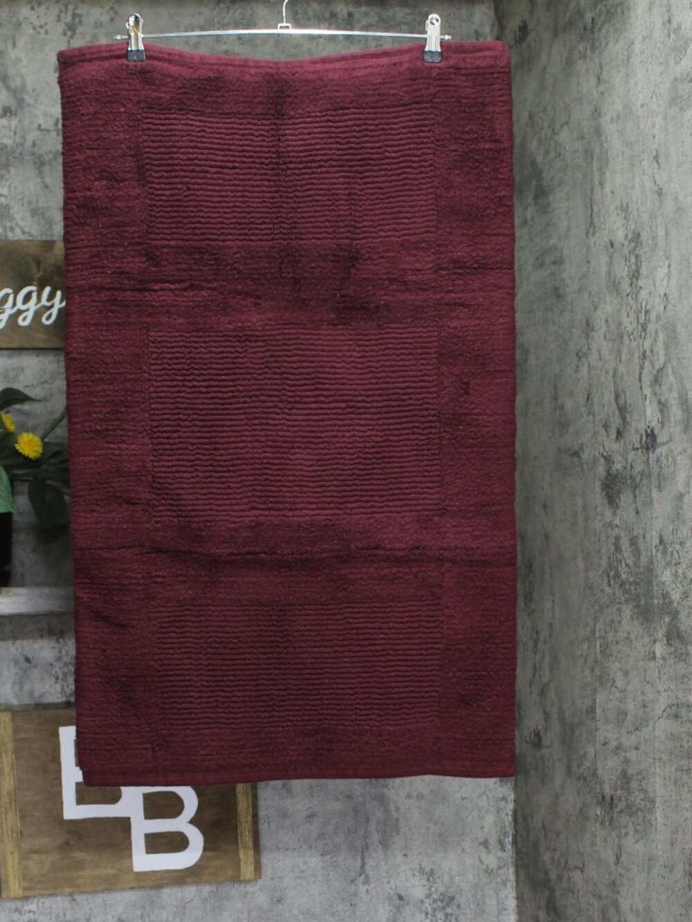 Bearpaw Fluff Bath Rug Mat Rectangle Merlot Red 21x34